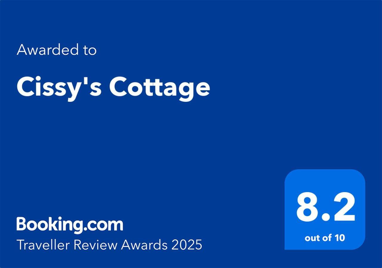 Cissy'S Cottage Hawes Exterior photo